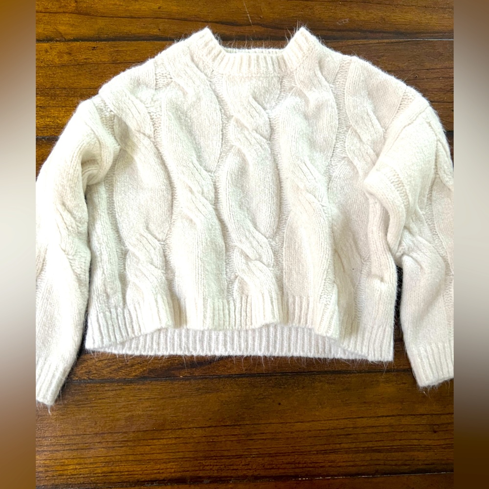 Zara bundle. Lot of 2 sweaters!